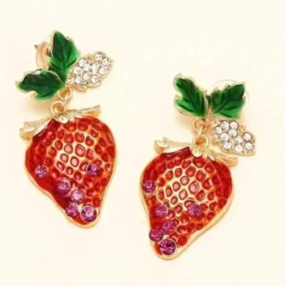 ⭐️❤️ FREE Strawberry Fruit Snack Hipster Rhinestone Modern Drop Berry Earrings - Picture 3 of 4